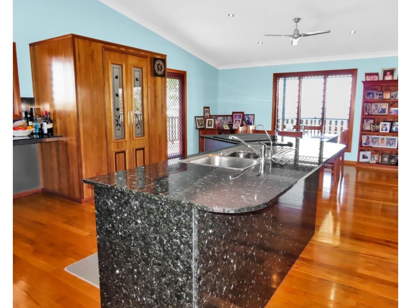 14b Thomas Street, Bowen QLD 4805
