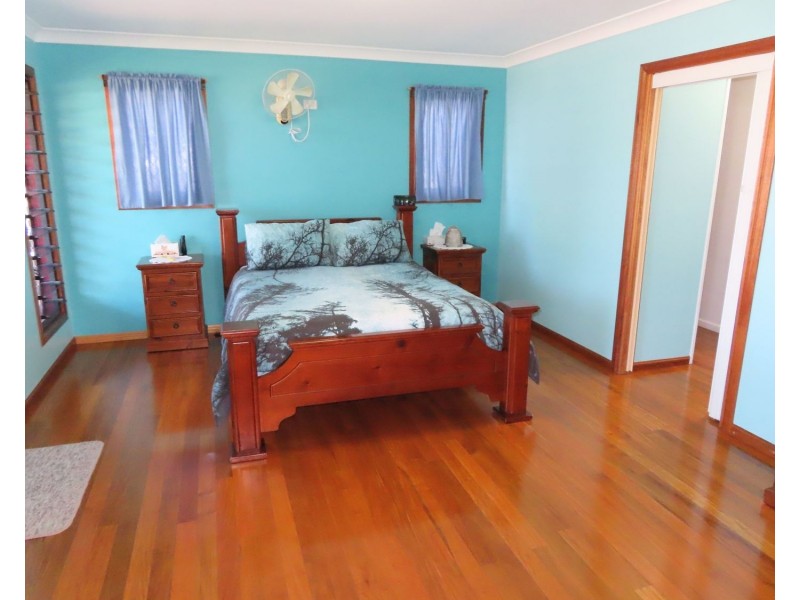 14b Thomas Street, Bowen QLD 4805