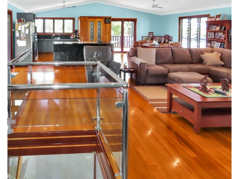 14b Thomas Street, Bowen QLD 4805