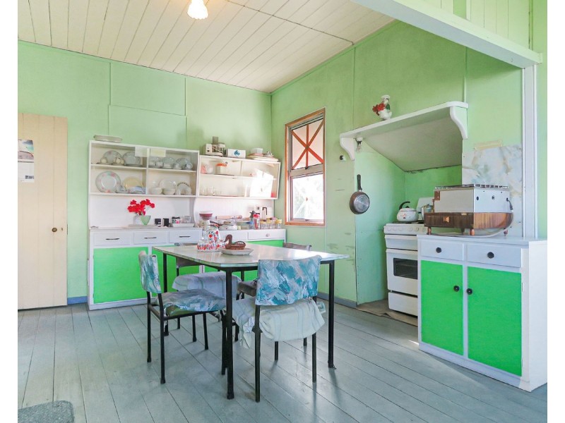 107 Powell Street, Bowen QLD 4805