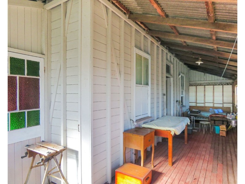 107 Powell Street, Bowen QLD 4805