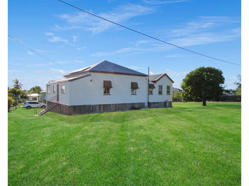 107 Powell Street, Bowen QLD 4805