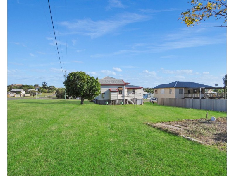 107 Powell Street, Bowen QLD 4805