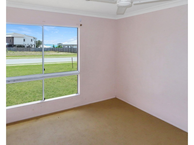 144 Ocean View Drive, Bowen QLD 4805