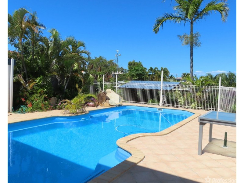 79 Livingstone Street, Bowen QLD 4805