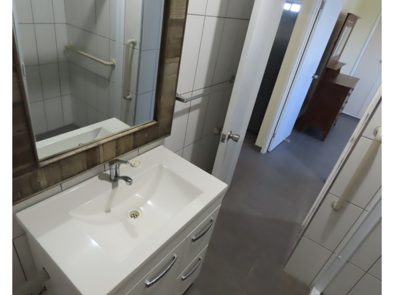 15 Avicennia Street, Bowen QLD 4805