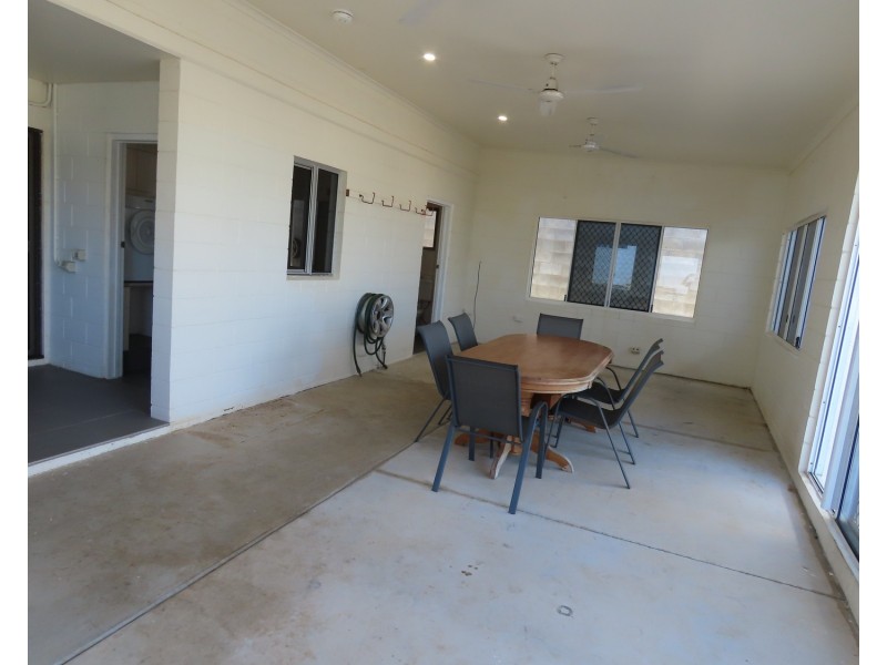 15 Avicennia Street, Bowen QLD 4805