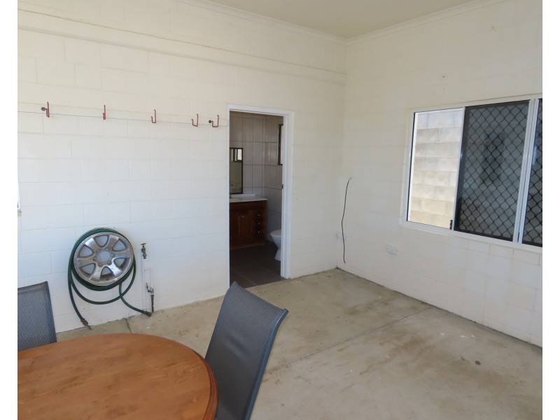 15 Avicennia Street, Bowen QLD 4805