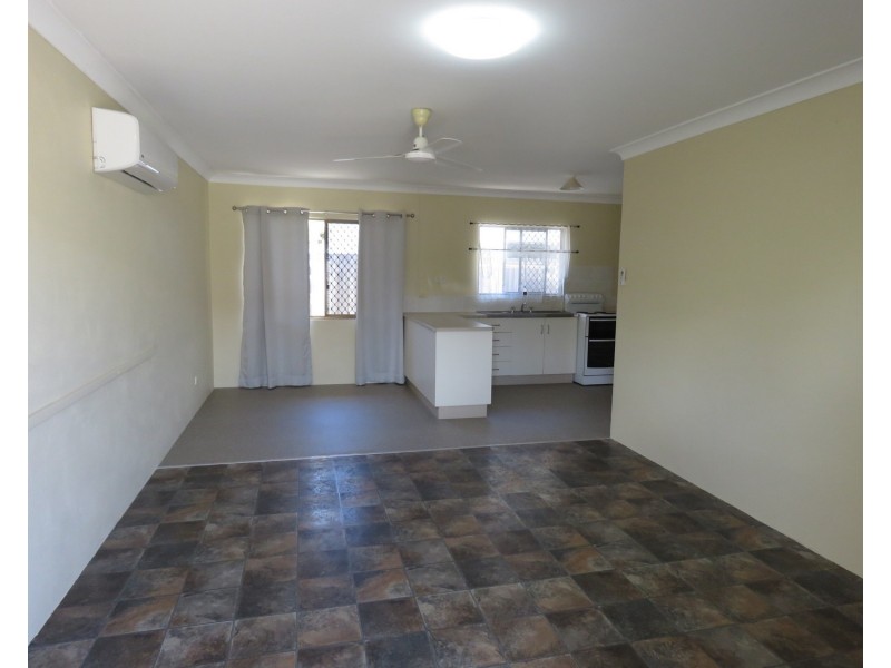 1/20 Marshall Street, Bowen QLD 4805