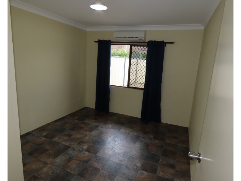 1/20 Marshall Street, Bowen QLD 4805