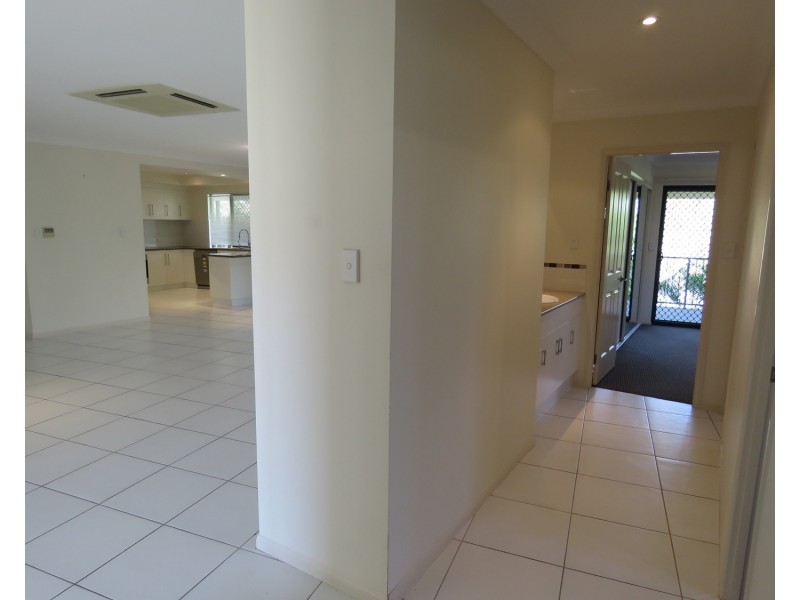 16 Fairway Drive, Bowen QLD 4805