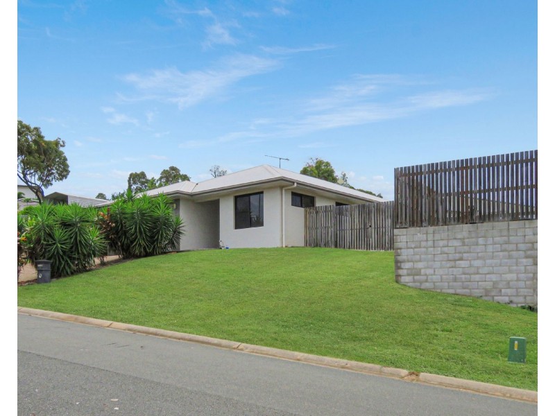 8 Seacove Crescent, Bowen QLD 4805