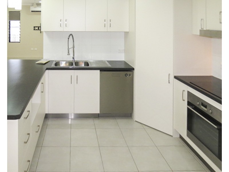 8 Seacove Crescent, Bowen QLD 4805