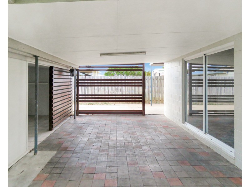 19 Whitsunday Street, Bowen QLD 4805