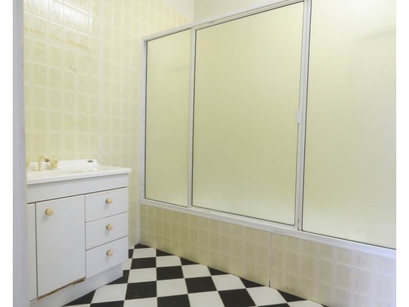 65 Golf Links Road, Bowen QLD 4805