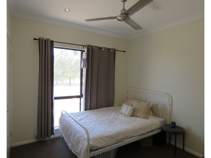 1/13 Queens Road, Bowen QLD 4805