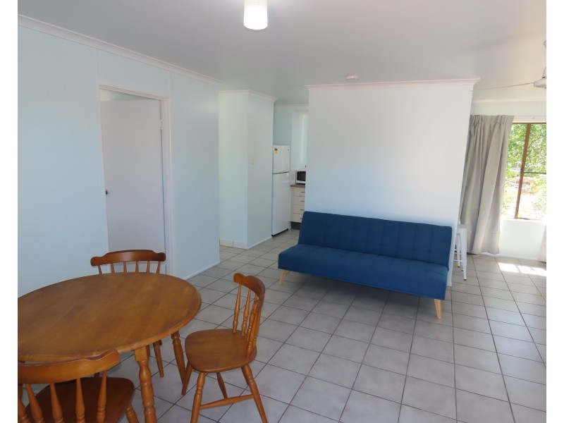 2/79 Horseshoe Bay Road, Bowen QLD 4805