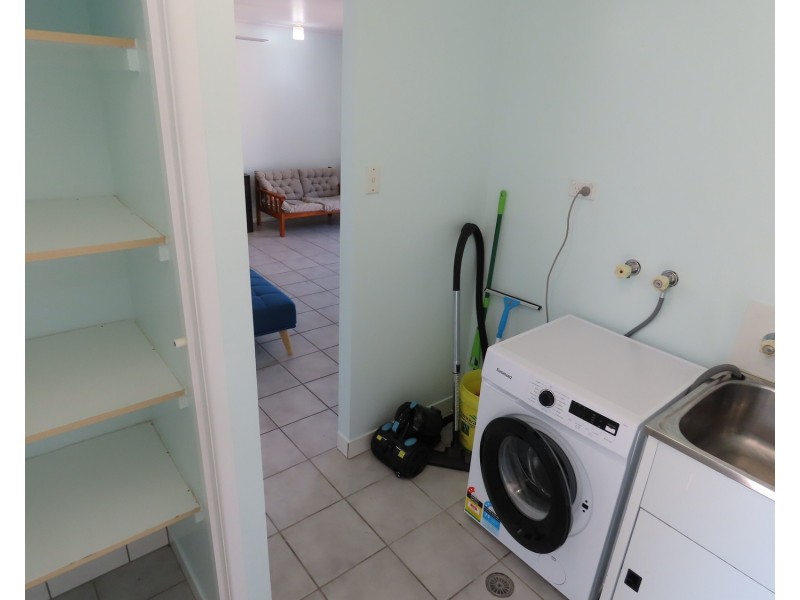 2/79 Horseshoe Bay Road, Bowen QLD 4805