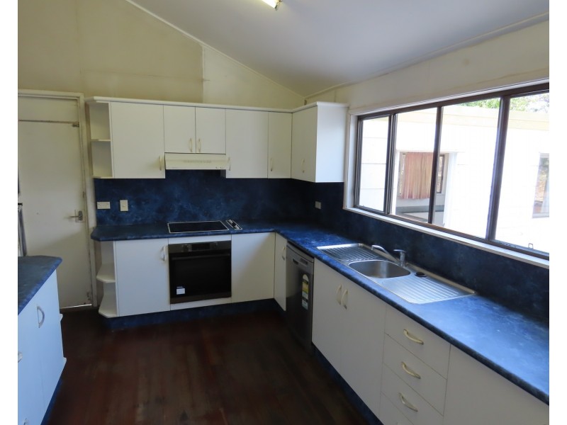 13 Livingstone Street, Bowen QLD 4805