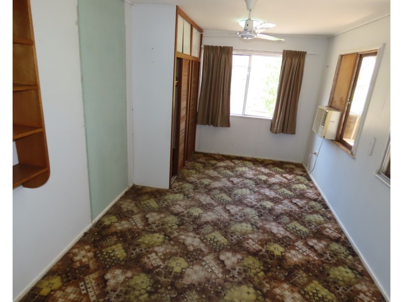 13 Livingstone Street, Bowen QLD 4805