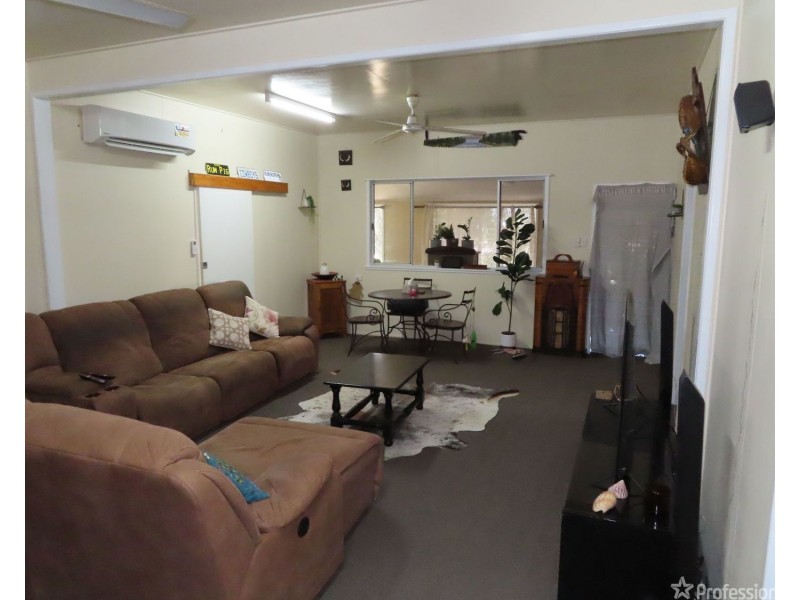 55 Poole Street, Bowen QLD 4805