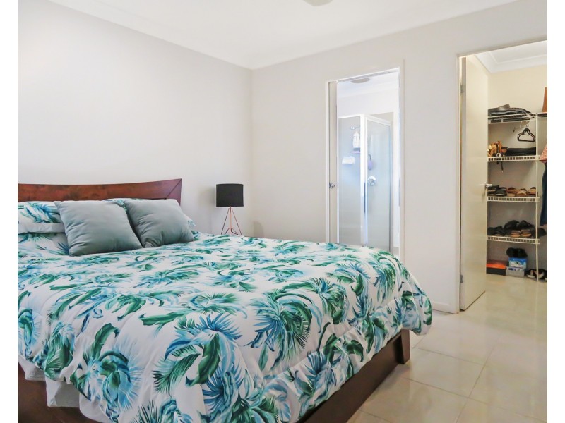 2 Seabreeze Crescent, Bowen QLD 4805