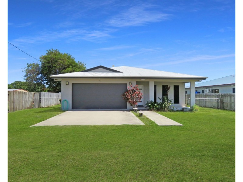 28 Skene Street, Bowen QLD 4805