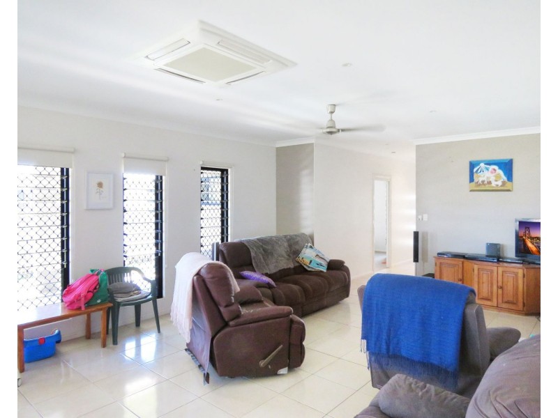 28 Skene Street, Bowen QLD 4805