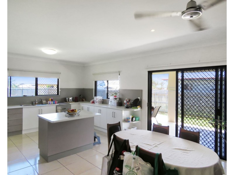 28 Skene Street, Bowen QLD 4805