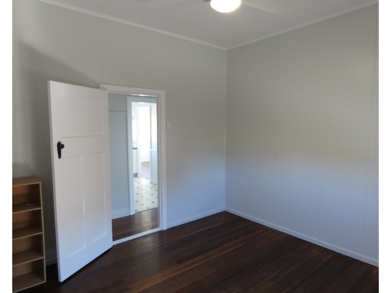 61 Esplanade, Bowen QLD 4805