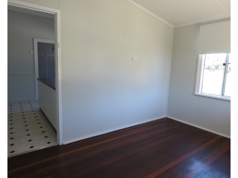 61 Esplanade, Bowen QLD 4805