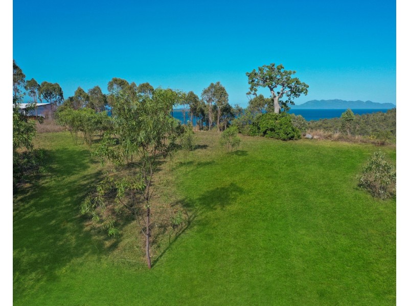 12 Harbour View Terrace, Bowen QLD 4805