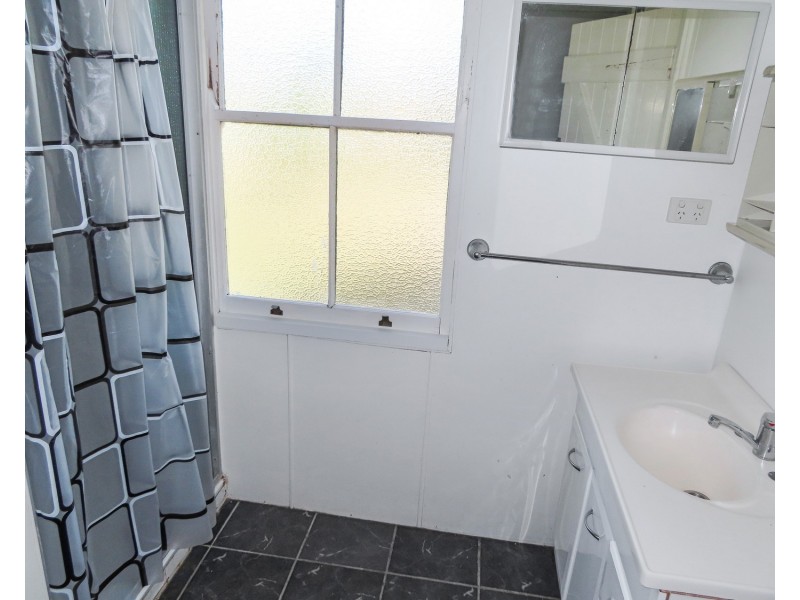 55 Livingstone Street, Bowen QLD 4805