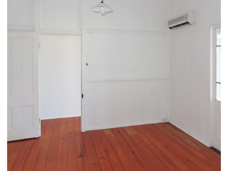 55 Livingstone Street, Bowen QLD 4805