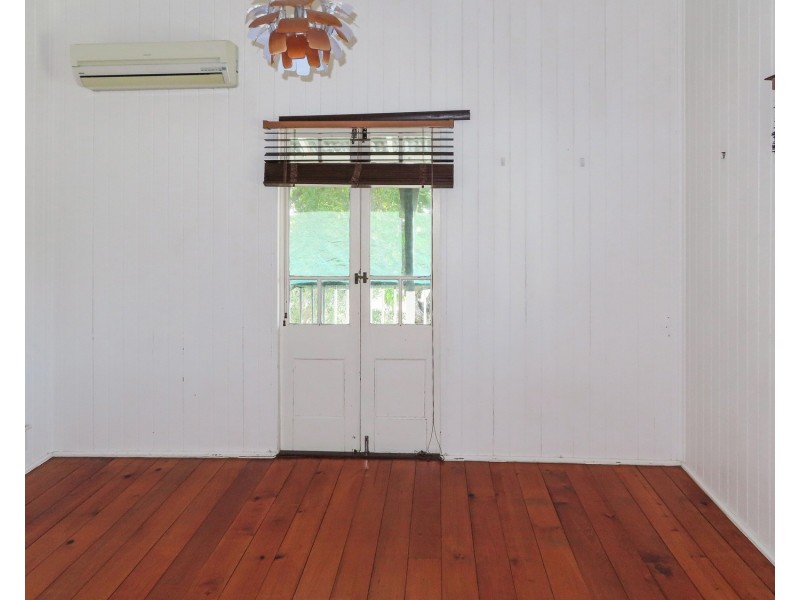 55 Livingstone Street, Bowen QLD 4805