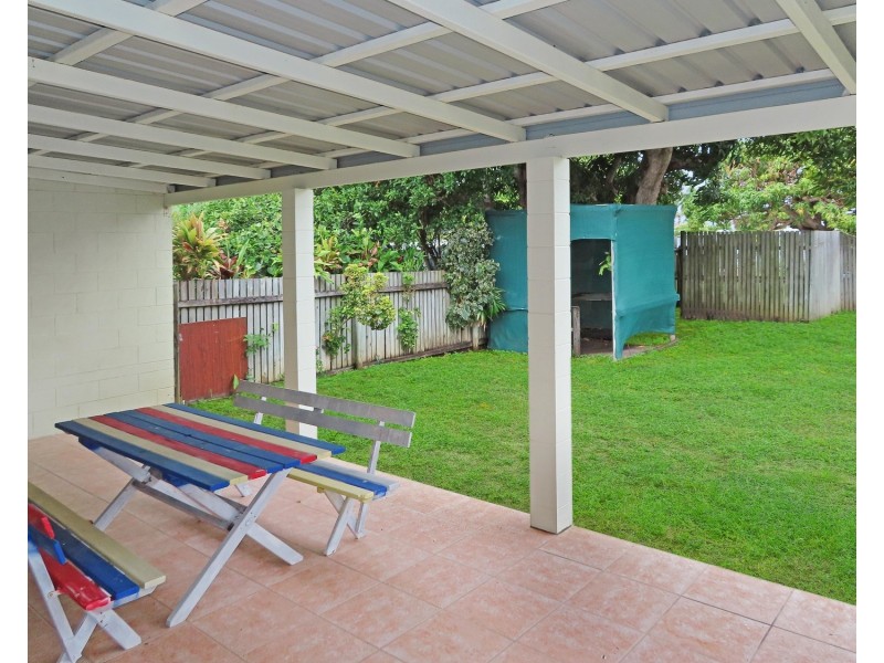 2/13 Murroona Street, Bowen QLD 4805