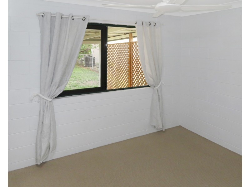 2/13 Murroona Street, Bowen QLD 4805