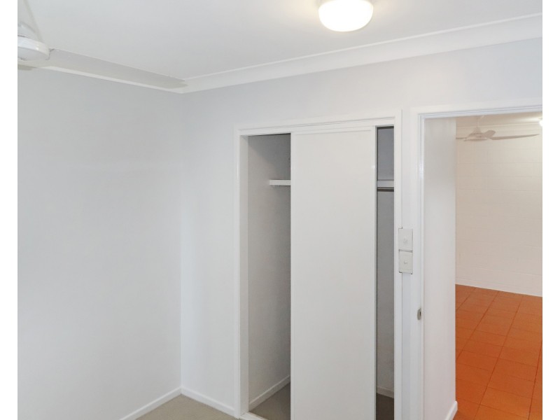 2/13 Murroona Street, Bowen QLD 4805