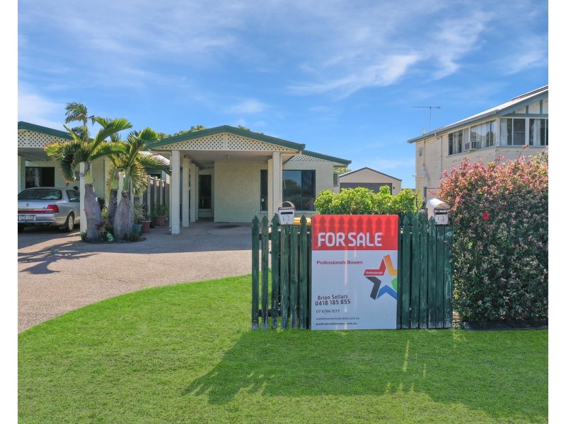 2/13 Murroona Street, Bowen QLD 4805