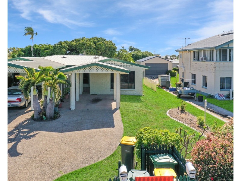 2/13 Murroona Street, Bowen QLD 4805