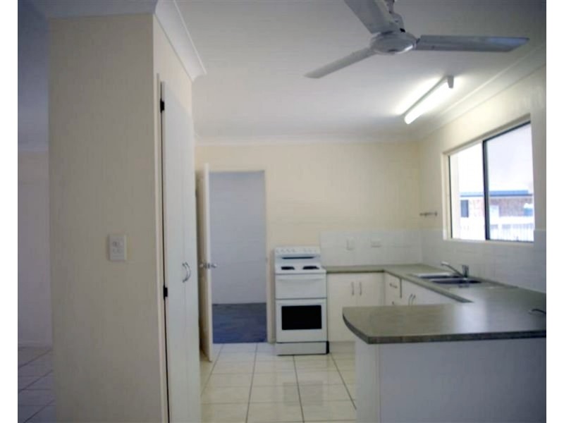 11 Hillview Place, Bowen QLD 4805