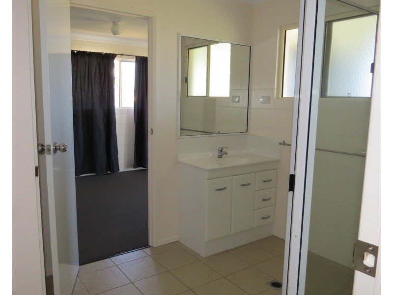 23 Hillview Place, Bowen QLD 4805
