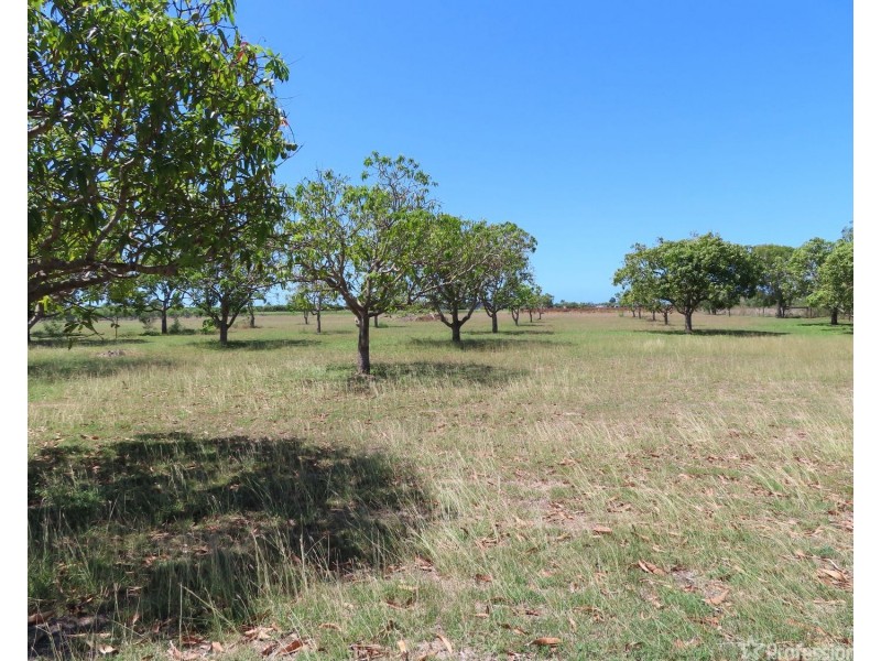 190 Richmond Road, Bowen QLD 4805