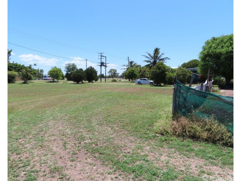 190 Richmond Road, Bowen QLD 4805