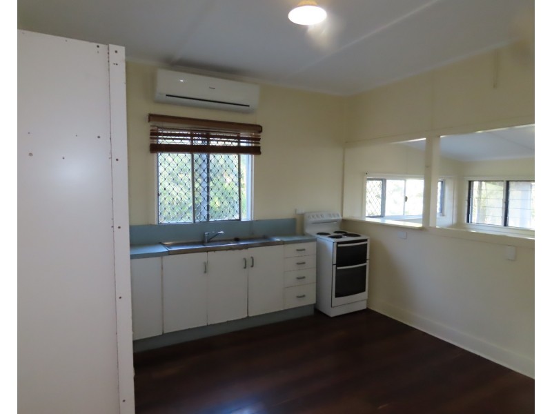 6 Bull Crescent, Bowen QLD 4805