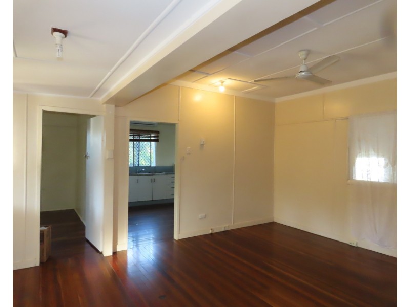 6 Bull Crescent, Bowen QLD 4805