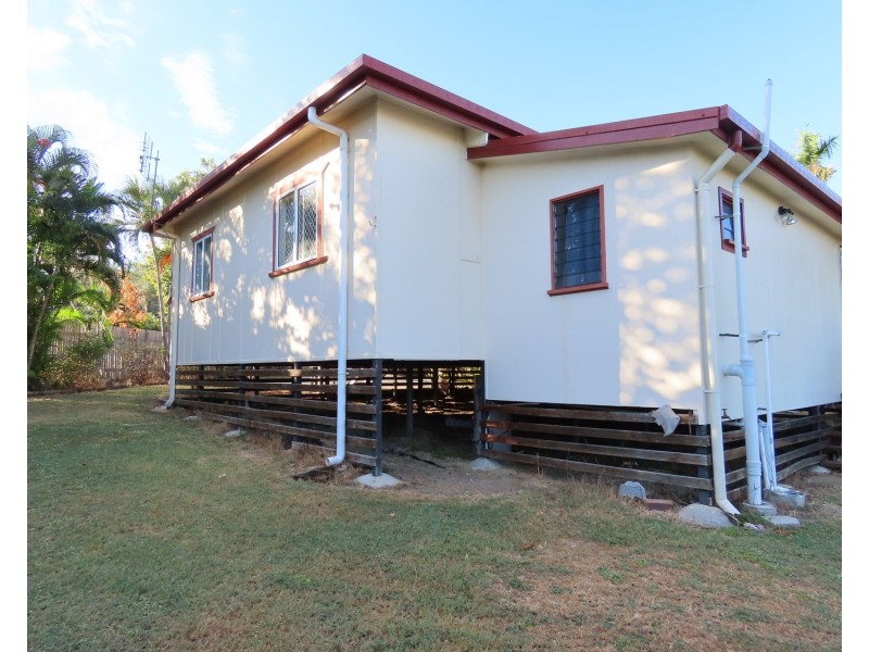 6 Bull Crescent, Bowen QLD 4805