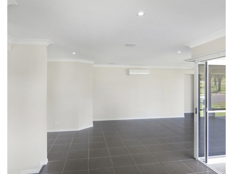 50 Fairway Drive, Bowen QLD 4805