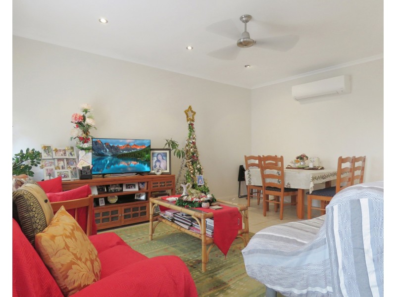 2/13 Queens Road, Bowen QLD 4805