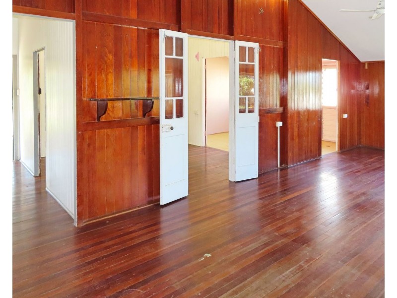 65 Poole Street, Bowen QLD 4805